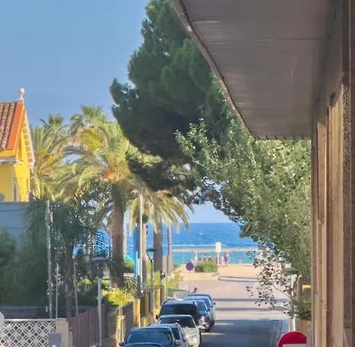 Llevant شقة